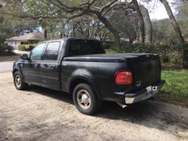 2003 Ford F150 Crew Cab (4 doors)