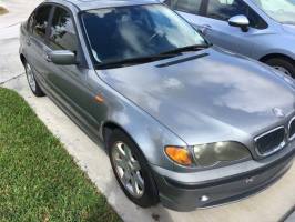 2004 BMW 325 Sedan