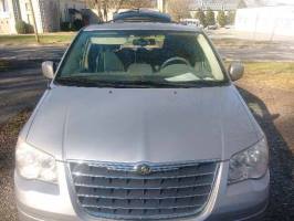 2008 Chrysler Town & Country