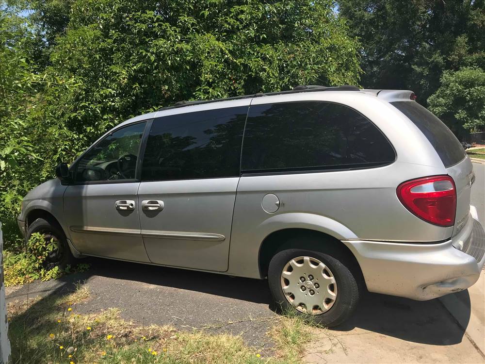 2003 Chrysler Town & Country