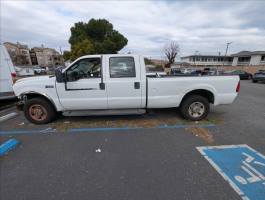 2008 Ford F350 Crew Cab (4 doors)