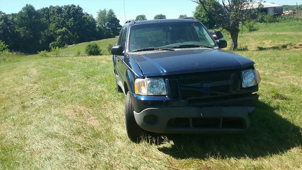 2004 Ford Explorer Sport Trac