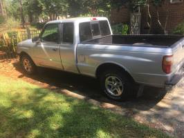 2001 Mazda B3000 Extended Cab (2 doors)