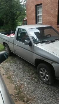 1996 Nissan Truck Regular Cab (2 doors)