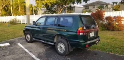 2001 Mitsubishi Montero