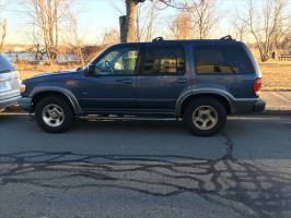 2000 Ford Explorer New Bedford MA 2000 Ford Explorer New Bedford MA