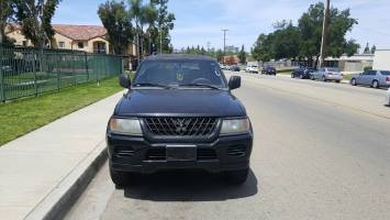 2001 Mitsubishi Montero