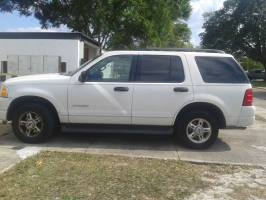 2004 Ford Explorer