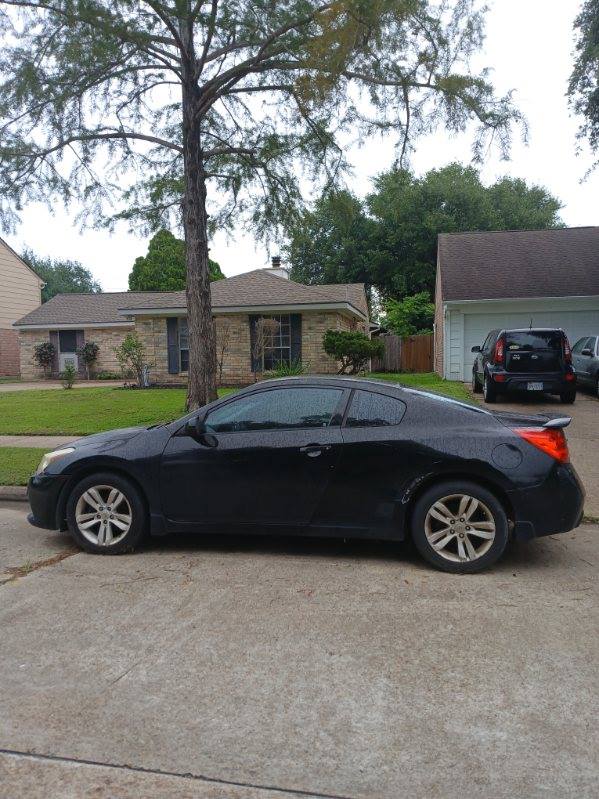 2011 Nissan Altima Coupe