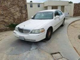 2003 Lincoln Town Car Sedan