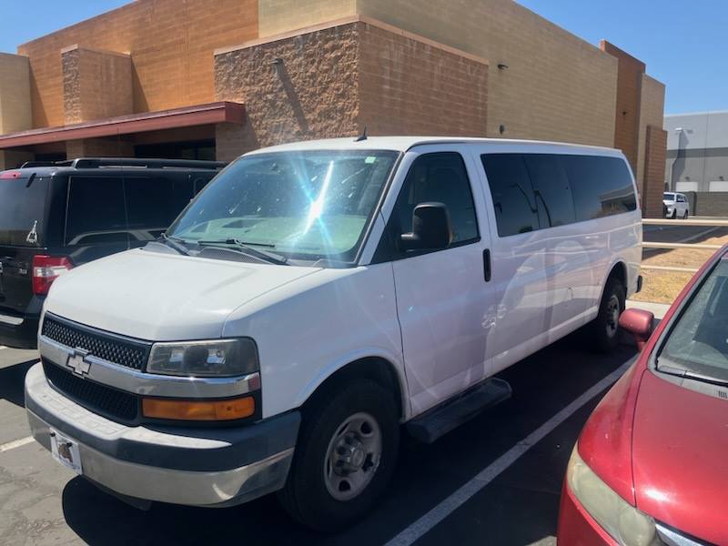 2015 Chevrolet Express G3500 (3 doors)