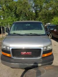 2003 GMC Savana (3 doors)