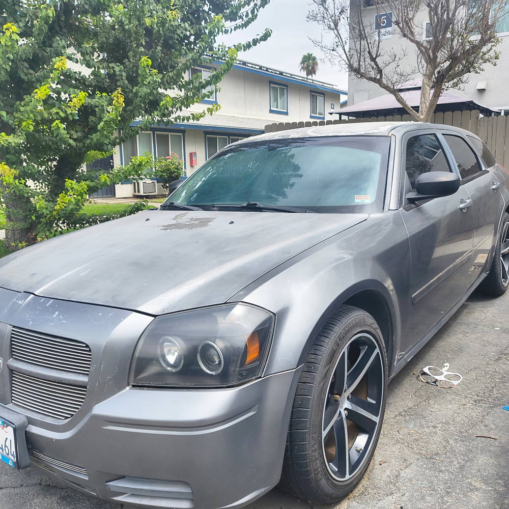 2005 Dodge Magnum