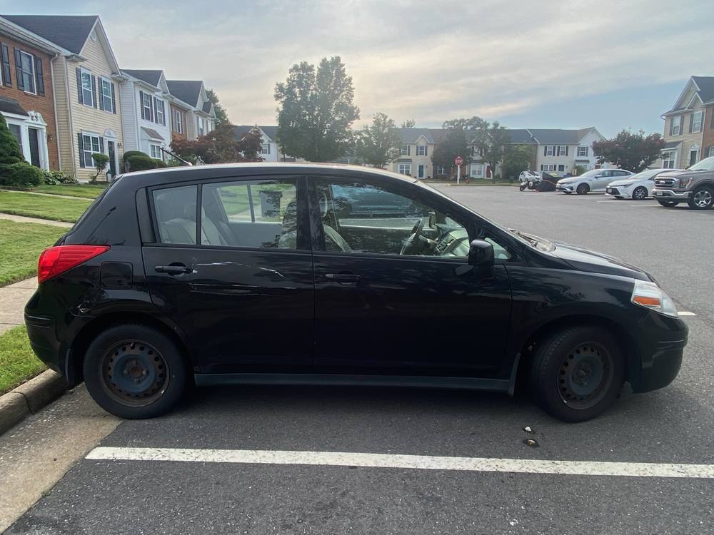 2009 Nissan Versa Hatchback