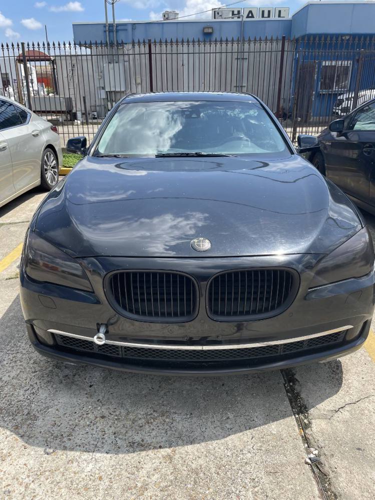 2009 BMW 750
