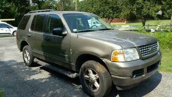 2004 Ford Explorer