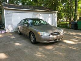 2002 Ford Taurus Sedan