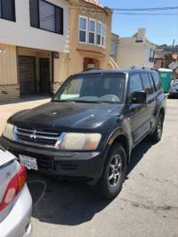 2002 Mitsubishi Montero