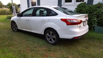 2012 Ford Focus Sedan (4 doors)