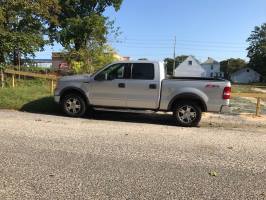 2004 Ford F150 Crew Cab (4 doors)