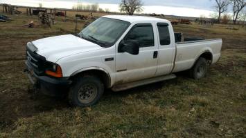 2000 Ford F250 Extended Cab (4 doors)